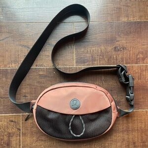 Lululemon Take It On Belt Bag - Ancient Copper / Black